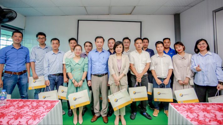 Eastern Sun và Nhà máy HBT tổ chức buổi tham quan với hiệp hội Vasi